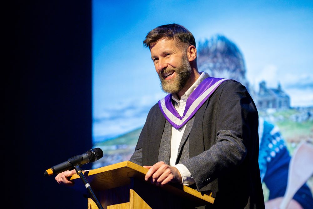 Coinneach MacLeod giving his speech at the UHI Argyll 2024 Graduation ceremony